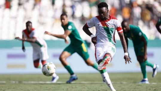 Kupa e Afrikës/ Burkina Faso mposht minimalisht Mauritaninë 'in-extremis', lë pas Algjerinë në grupin D (VIDEO)