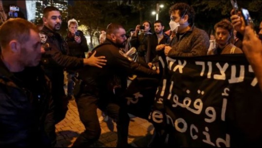 Protesta në Tel Aviv, mijëra njerëz bëjnë thirrje për armëpushim dhe paqe
