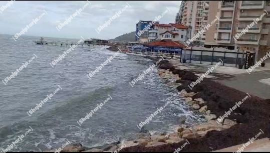 Moti i keq me erë të fortë dhe dallgëzime deri në 7 ballë në det, bllokon peshkimin në Durrës