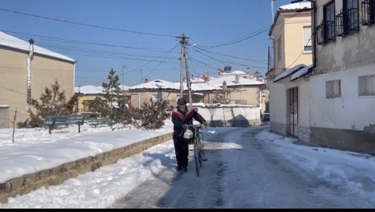 Ngrijnë rrugët dhe trotuaret në Korçë e Pogradec: 21 qytetarë me fraktura në spital 