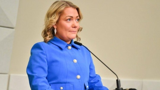 Ministrja norvegjeze jep dorëheqjen pas akuzave për plagjiaturë