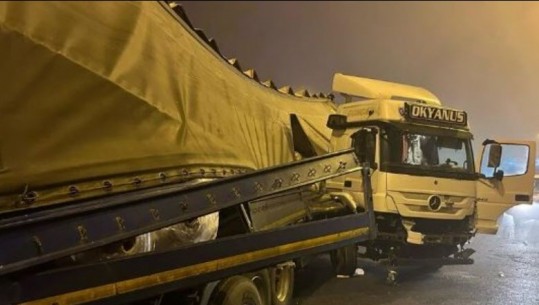 FOTO/ Turqi, autobusi përplaset me kamionin, 19 të plagosur