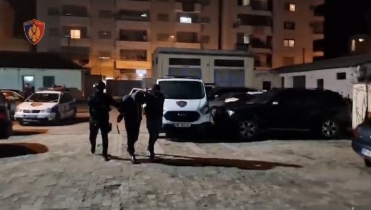EMRI/ 26 vjeçari kapet në shtëpinë e tij në Durrës! Në Itali njihej si 'kumbari' mes mafias kalabreze dhe napolitane