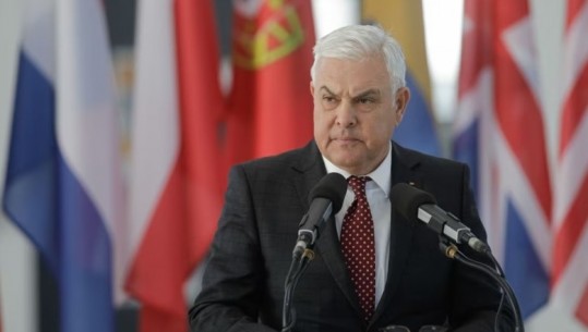 Ministri rumun i Mbrojtjes kundër rikthimit të shërbimit të detyrueshëm ushtarak