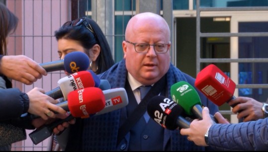 Apeli i Posaçëm shtyn seancën për Berishën, avokati Gjokutaj: Munguan dy prokurorë për arsye profesionale