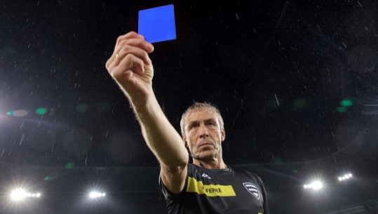 Ndryshime në rregullat e futbollit, prezantohet kartoni blu! UEFA e detyruar ta pranojë