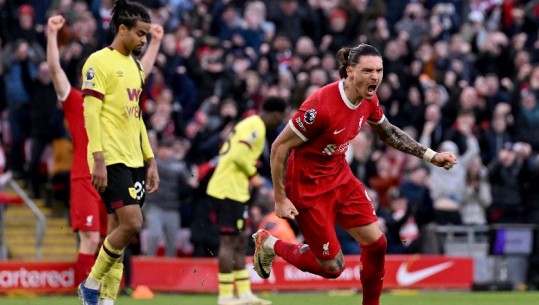VIDEO/ Tripletë Burnleyt, Liverpool rimerr kreun e Premier League