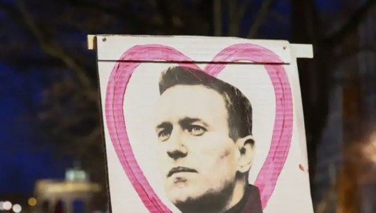 Mister mbi vdekjen e Navalny, Kremlini ndalon të ëmën të hyjë në morg, e veja takon sot Borrel!  Zëdhënësja e Navalny: Po zgjasin hetimet 