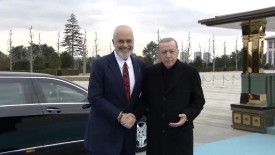 Turqi, kryeministri Rama takohet me Presidentin Erdogan, pritet me ceremoni zyrtare