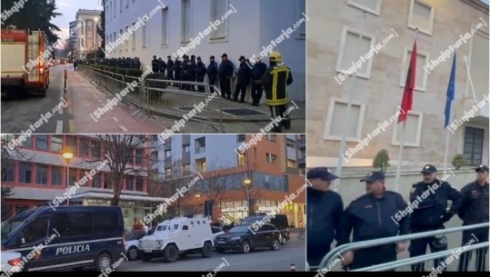 VIDEO/ Rithemelimi në protestë, dhjetra forca policie në gatishmëri para kryeministrisë, ka dhe të RENEA-s