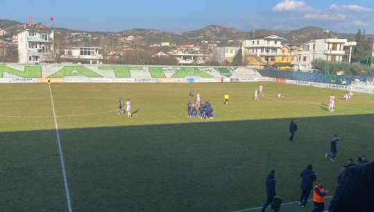 Kupa e Shqipërisë/ Erzeni thyen rekordin e Vllaznisë, e mposht 2-1! Egnatia fiton me një gol në Laç