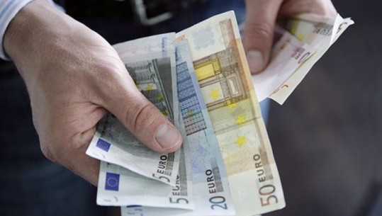 Këmbimi valutor/ Leku vijon të forcojë pozitat ndaj euros