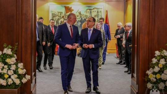 Begaj pret kryetarin e Parlamentit të Bullgarisë, në fokus marrëdhëniet mes dy vendeve dhe integrimi i Shqipërisë drejt BE
