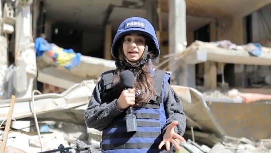 Vogëlushja 11-vjeçare sfidon frikën duke raportuar live nga shkatërrimet në Gaza