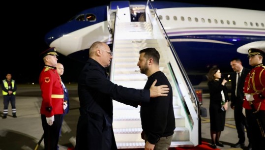 Zelensky përfundon vizitën në Tiranë,  përcillet në aeroport nga ministri Hasani