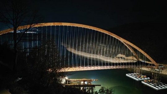 FOTOLAJM/ Ura e Kukësit drejt përfundimit