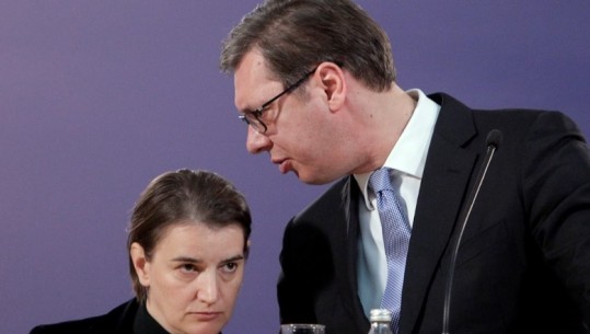 Vuçiq 'shkarkon' kryeministren serbe Ana Bërnabiç, i propozon një tjetër post: Ana ka qenë surprizë për mua