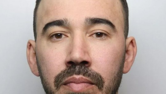 Britani/ 33-vjeçari dënohet me 15 muaj burg, u kap brenda shtëpisë së barit me vlerë 70 mijë paund