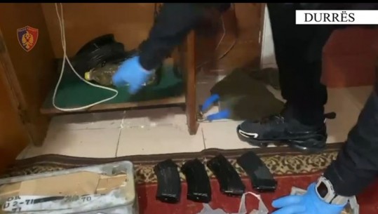 Zbulohet tjetër bazë armësh në Durrës, u shërbente grupeve kriminale! Në pranga pronari i shtëpisë! I kishte fshehur në sënduk e makinë qepëse (VIDEO)