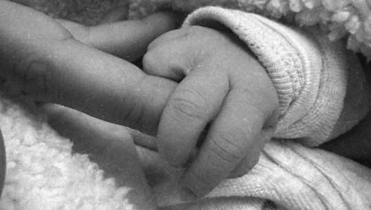Maluma bëhet baba për herë të parë, zbulon emrin e veçantë të vajzës