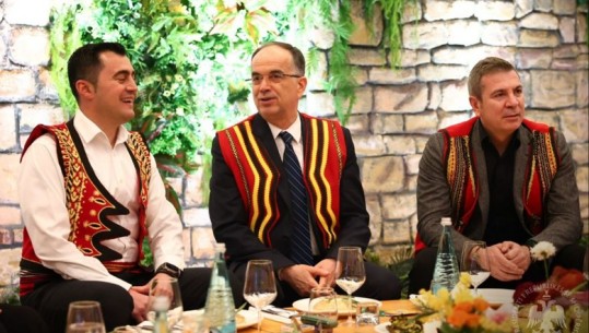 Begaj në 'Sofrën e Elbasanit': Ta ruajmë traditën e shqiptarit