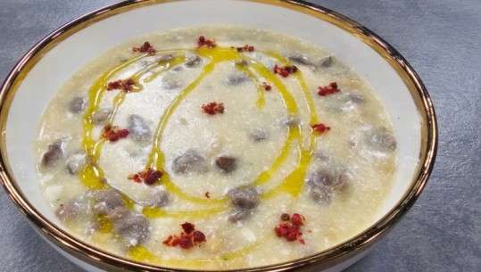 Çorba e Hasit me miell misri, kos dhe të brendshme nga zonja Albana