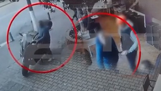 Greqi, klienti qëllon me thikë kuzhinierin shqiptar se nuk i pëlqeu pjata! Dalin pamjet