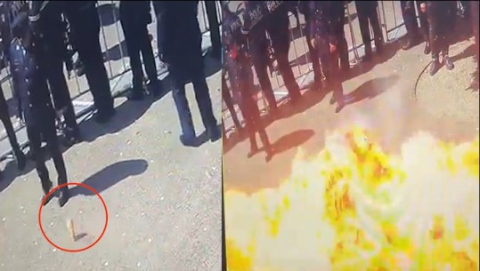 VIDEO/ Protestuesit e Rithemelimit u hedhin molotov, momenti kur polici shpëton veten e kolegët nga djegia! Reagon Veliaj