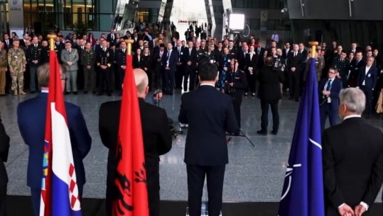 Ceremoni në Bruksel për 15-vjetorin e anëtarësimit të Shqipërisë në NATO, Peleshi: Të palëkundur në mbështetjen ndaj Aleancës