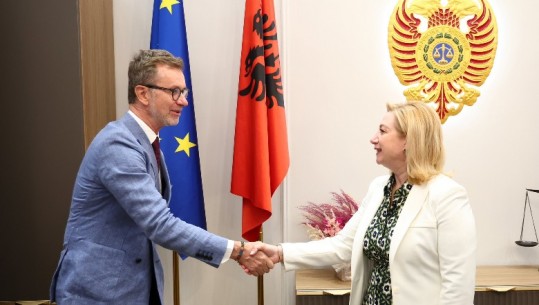 Ambasadori i BE-së takon Holta Zaçajn: Gjykata Kushtetuese, institucion kyç për demokracinë në Shqipëri
