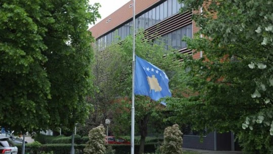 Vrasja e dy grave, sot ditë zie në Kosovë! Flamujt ulen në gjysmështizë