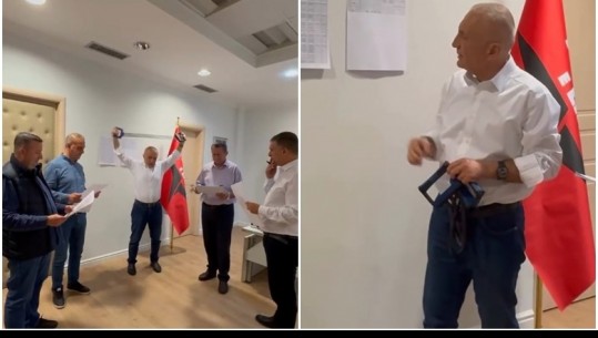  Ilir Meta bën susta për krahët në zyrë, bashkëpunëtorët në këmbë mbajnë shënime: Kujdes spiunët e SHIK-ut e SPAK në Konventë (VIDEO)