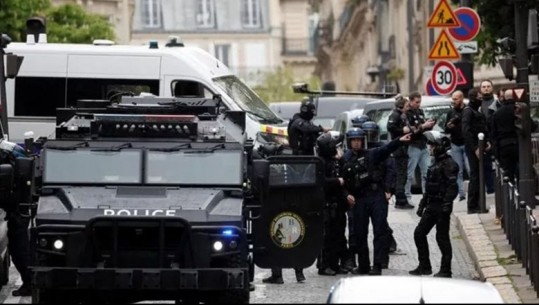 Paris, hyri në konsullatën iraniane dhe kërcënoi se do shpërthente veten me eksploziv, arrestohet i dyshuari