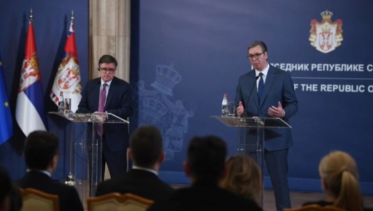 O'Brien në konferencë me Vuçiç: Qeveria e Serbisë na garantoi sigurinë