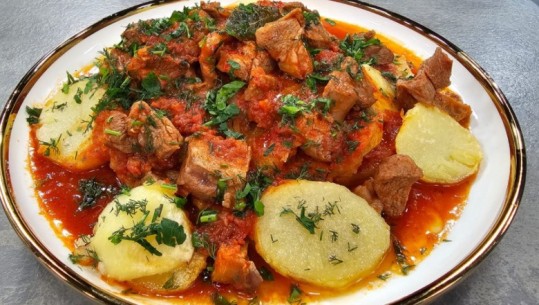 Gjyveç me patate, recetë me shije fantastike nga zonja Albana