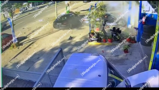 Me shpejtësi skëterrë, përplas për vdekje drejtuesin e biçikletës, Report Tv siguron videon e aksidentit në Durrës! Arrestohet 17-vjeçari