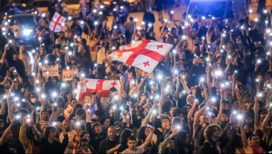 Grupet për të drejtat e njeriut i bëjnë thirrje Gjeorgjisë të mbrojë lirinë e shprehjes