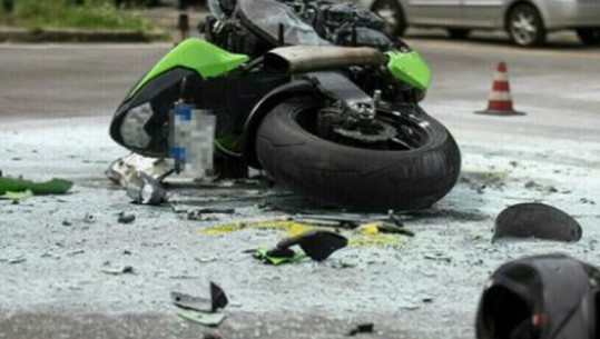 Aksident i rëndë në Itali/ 17- vjeçari shqiptar me motor përplaset me murin, ndërron jetë, plagoset shoku i tij pasagjer