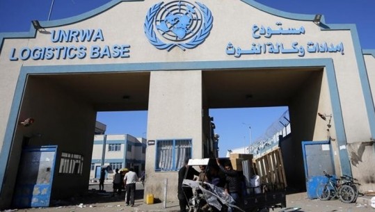 Avionët izraelitë sulmojnë shkollën e OKB-së në Gaza! 32 të vrarë dhe dhjetëra të tjerë të plagosur