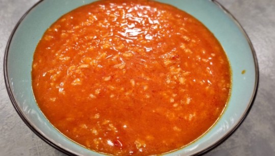 Supë verore me oriz dhe domate nga zonja Albana