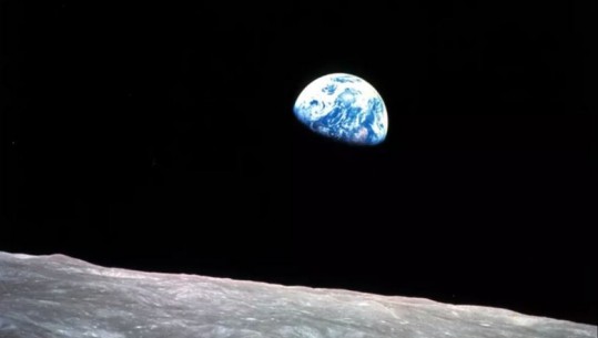  Autori i fotografisë më ikonike të Tokës! Vdes në moshën 90 vjeçare astronauti Bill Anders