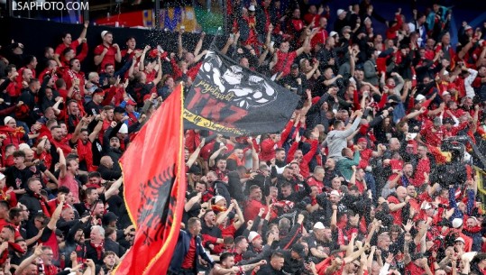 Jehonë kuqezi në Dortmund, tribunat e stadiumit vishen kuqezi! Report Tv sjell atmosferën elektrizuese