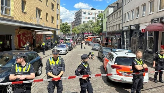Incident në Hamburg, policia qëllon një person që kërcënoi tifozët e Holandës me sëpatë