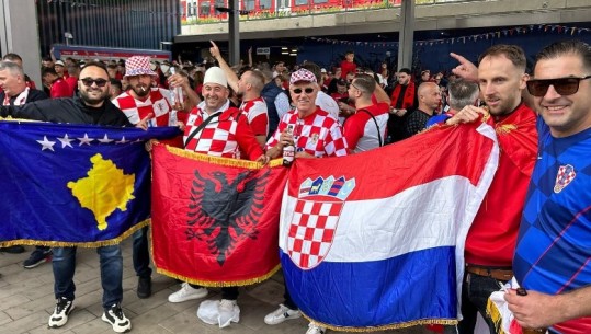 VIDEO/ Shqiptarët dhe kroatët i japin dorën njëri-tjetrit para ndeshjes në Euro 2024