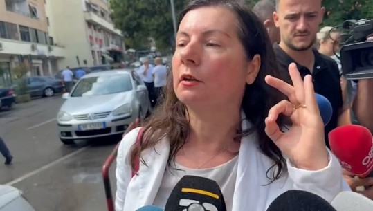 'Onkologjiku', mjekët para gjykatës së Tiranës! Alketa Pere mohon shkeljen: Hetoni spitalet private! Debat me gazetarët: Më keni shëmtuar fotot (VIDEO)