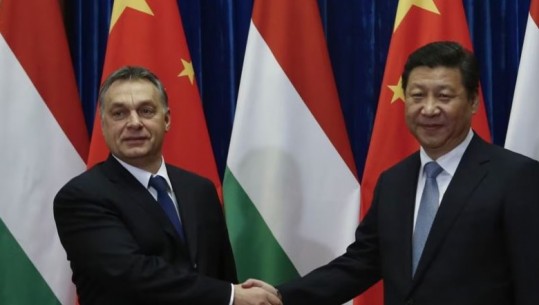Kina u bën thirrje fuqive botërore të ndihmojnë rifillimin e dialogut Rusi -Ukrainë