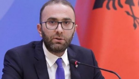 Shfuqizimi i dispozitave për Komisionet Hetimore, Bardhi: Mazhoranca e ka bërë rregull shkeljen e Kushtetutës! Është asgjësuar institucioni i Presidentit