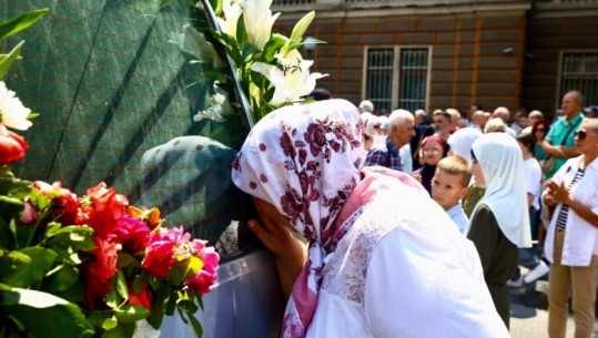 Qeveria e Kosovës shpall 11 Korrikun Ditë Përkujtimore të Gjenocidit në Srebrenicë
