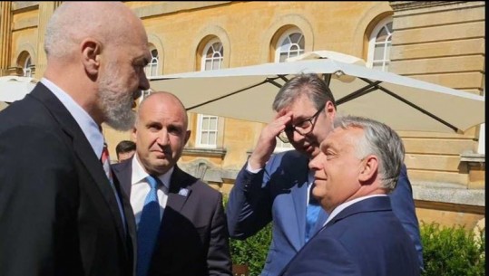 Vuçiç ndan foton me Ramën dhe Orban nga samiti në Britani: Më e lehtë me miqtë