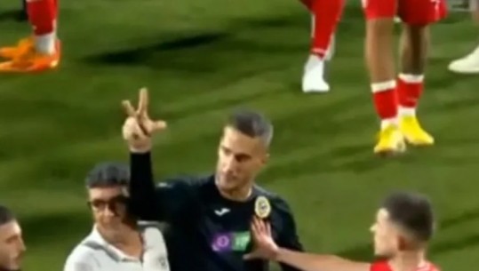 Skena të turpshme nga Malta, portieri serb i Marsaxlokk përplaset me lojtarët e Partizanit dhe provokon shqiptarët me 3 gishtat